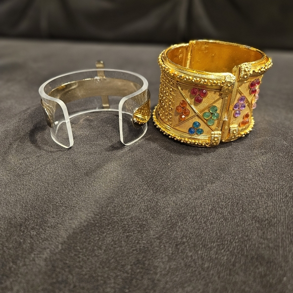 Costume Jewlery bracelet set - Picture 5 of 5